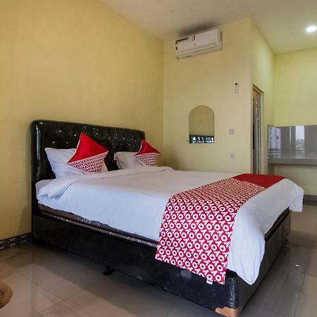 Oyo 3050 Hotasi Seaview Syariah Hotel Anyer Exterior photo