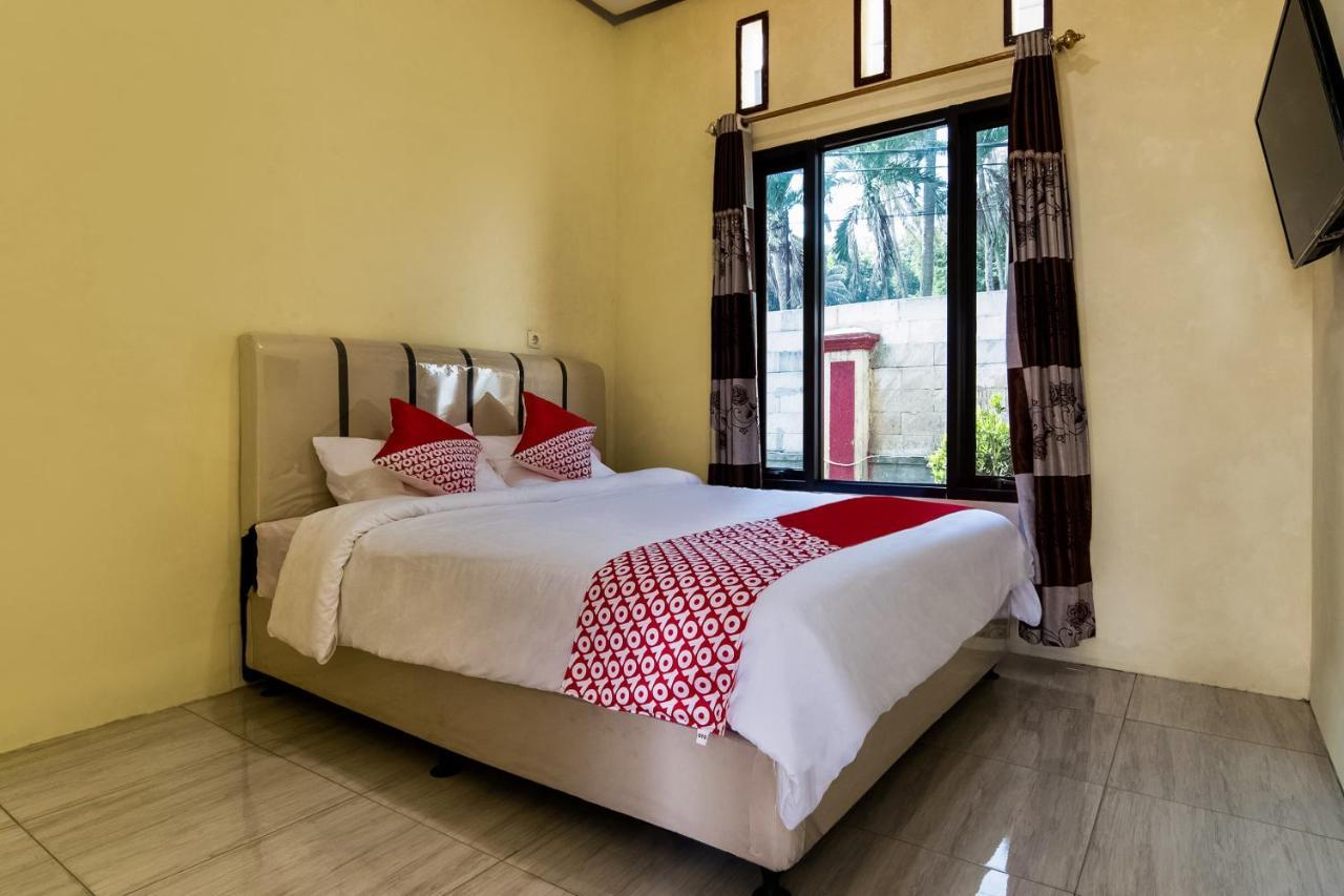 Oyo 3050 Hotasi Seaview Syariah Hotel Anyer Exterior photo