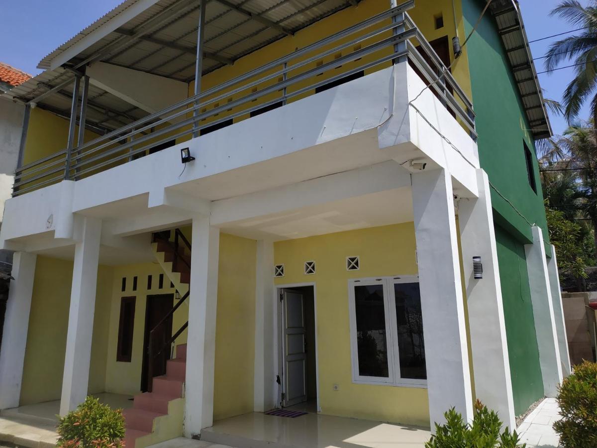 Oyo 3050 Hotasi Seaview Syariah Hotel Anyer Exterior photo
